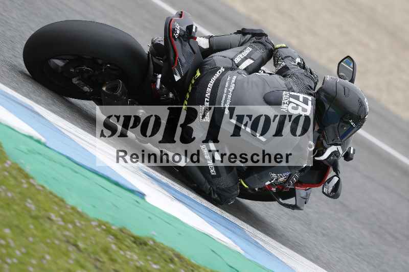 /Archiv-2025/02 28.-31.01.2025 Moto Center Thun Jerez/schwarz-black/backside